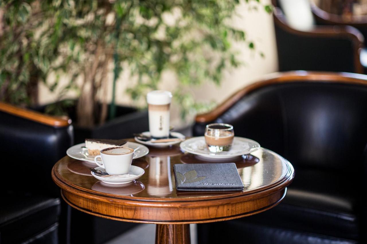Hotel Alpenflora カステルロット エクステリア 写真