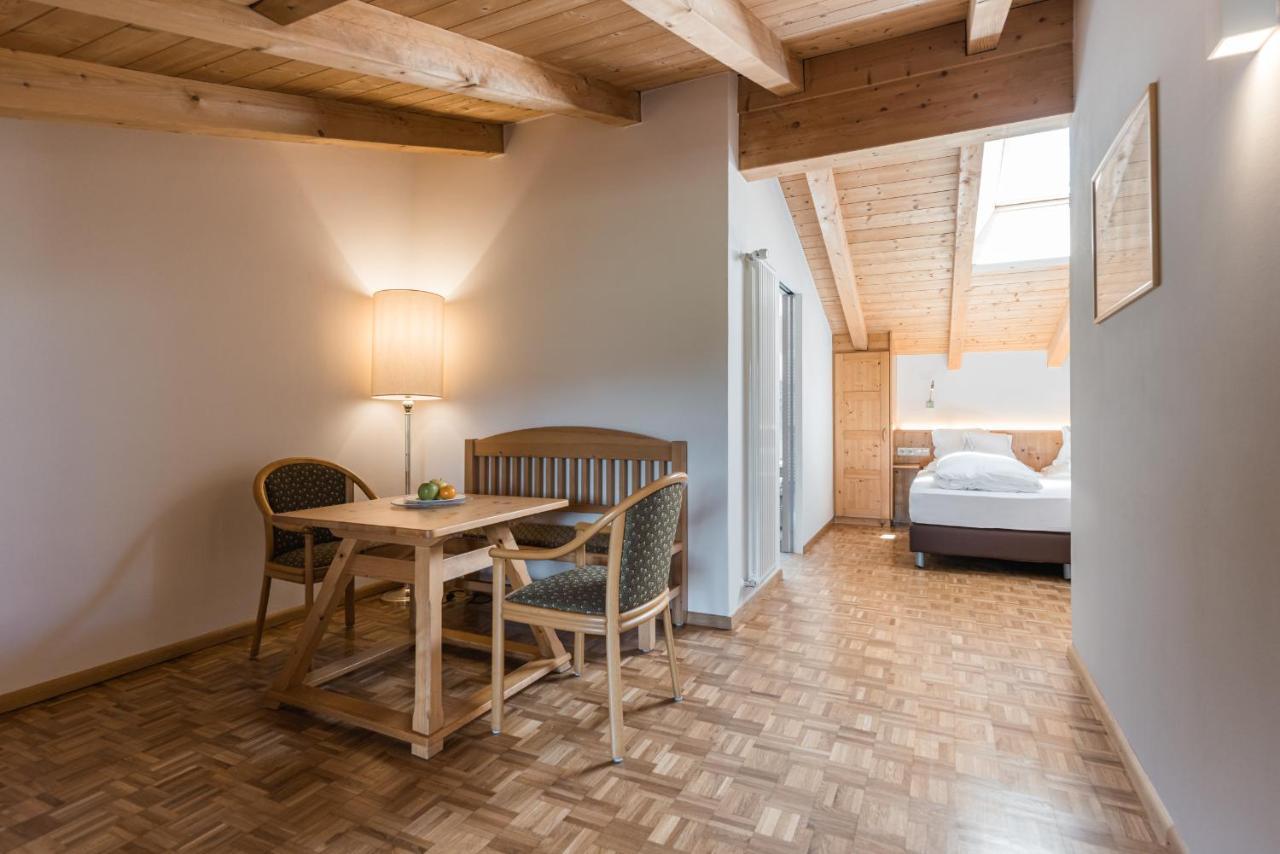 Hotel Alpenflora カステルロット エクステリア 写真